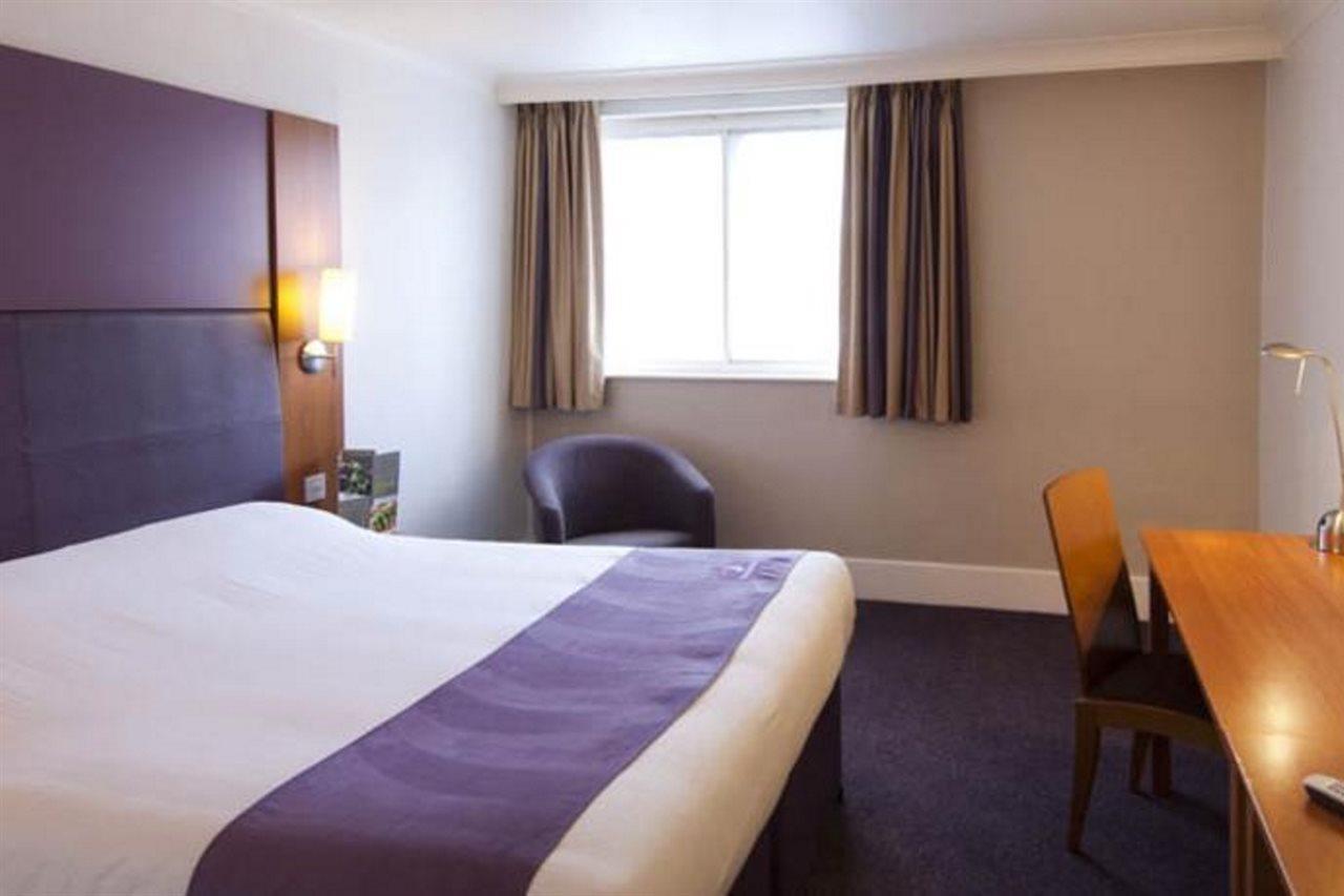 Premier Inn London Hayes, Heathrow Гейс Екстер'єр фото