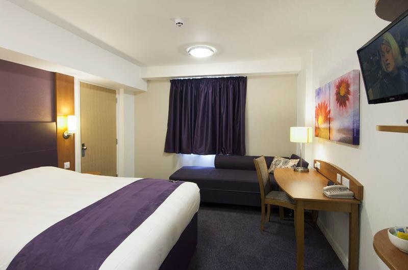Premier Inn London Hayes, Heathrow Гейс Екстер'єр фото